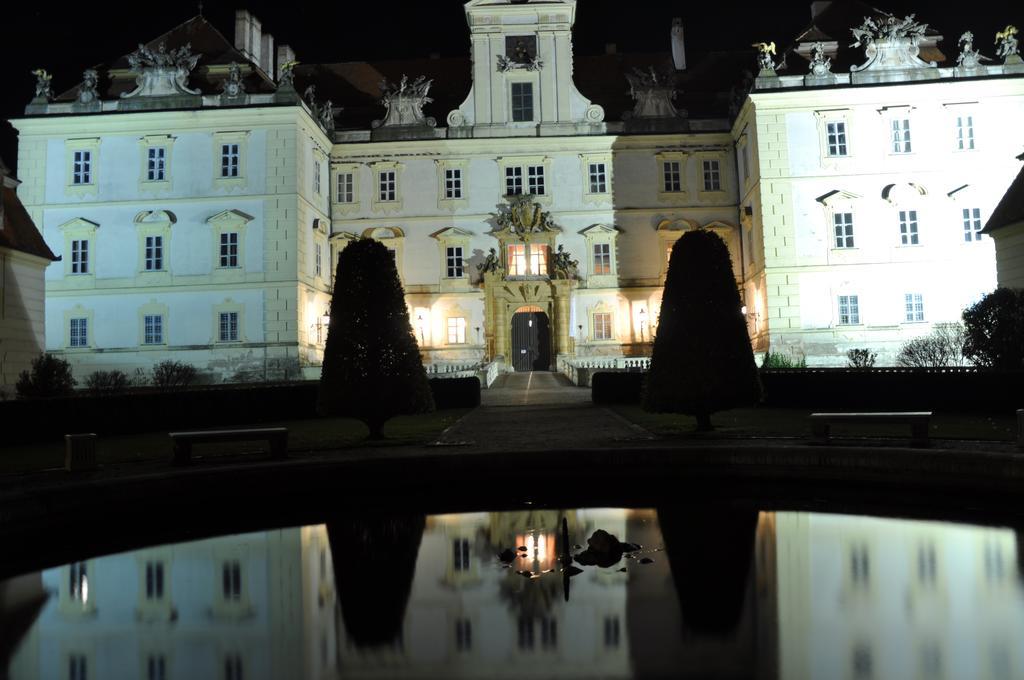 Penzion Valtice Esterno foto